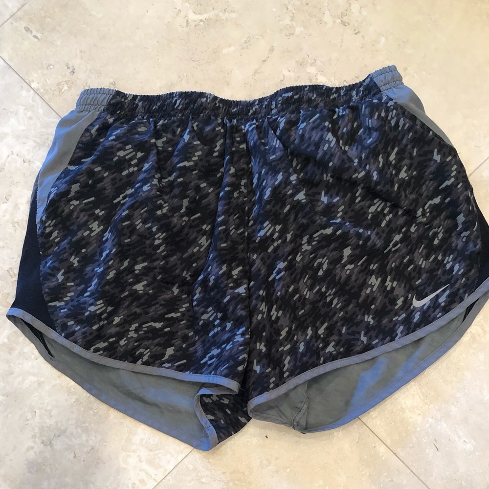 Nike short